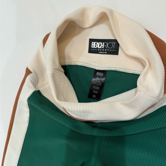 Worn once great like new condition. Psychedelic Suede leggings and Gwen top - Picture 8 of 9